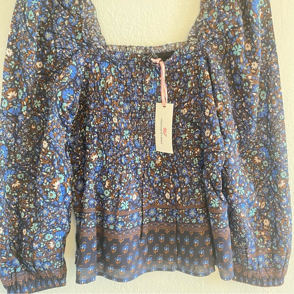 Vineyard Vines Smocked Blue Puff Sleeve Blouse‎ - Picture 5 of 7